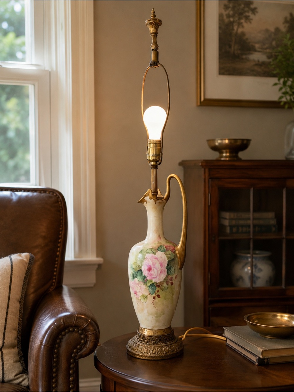 Vintage Floral Ceramic Table Lamp - Gold Accents